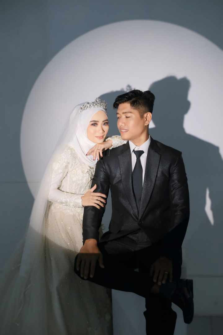 https://alfan-rahayu.webnikah.com/dirmember/00000027/alfan_rahayu/photo-268076-314020-l-202410220719.jpg